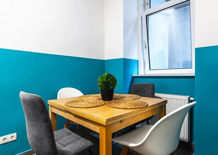 Appartement Stylish Designed In A Calm District *