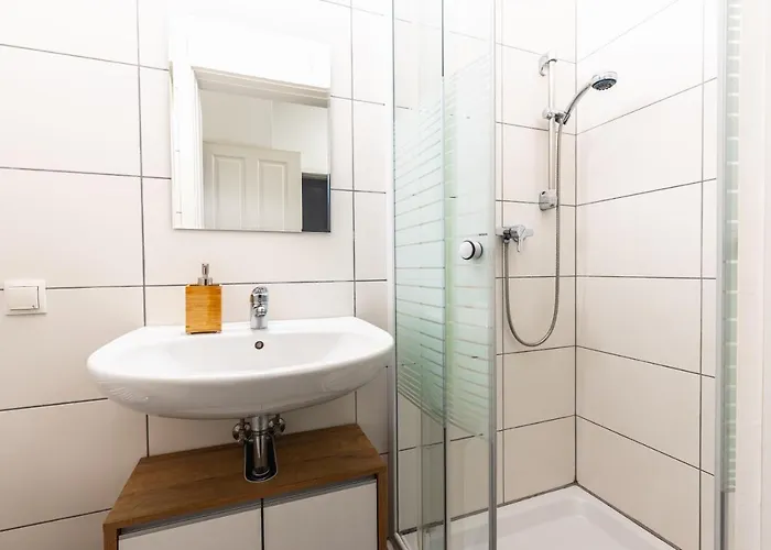 Stylish Designed In A Calm District Appartement